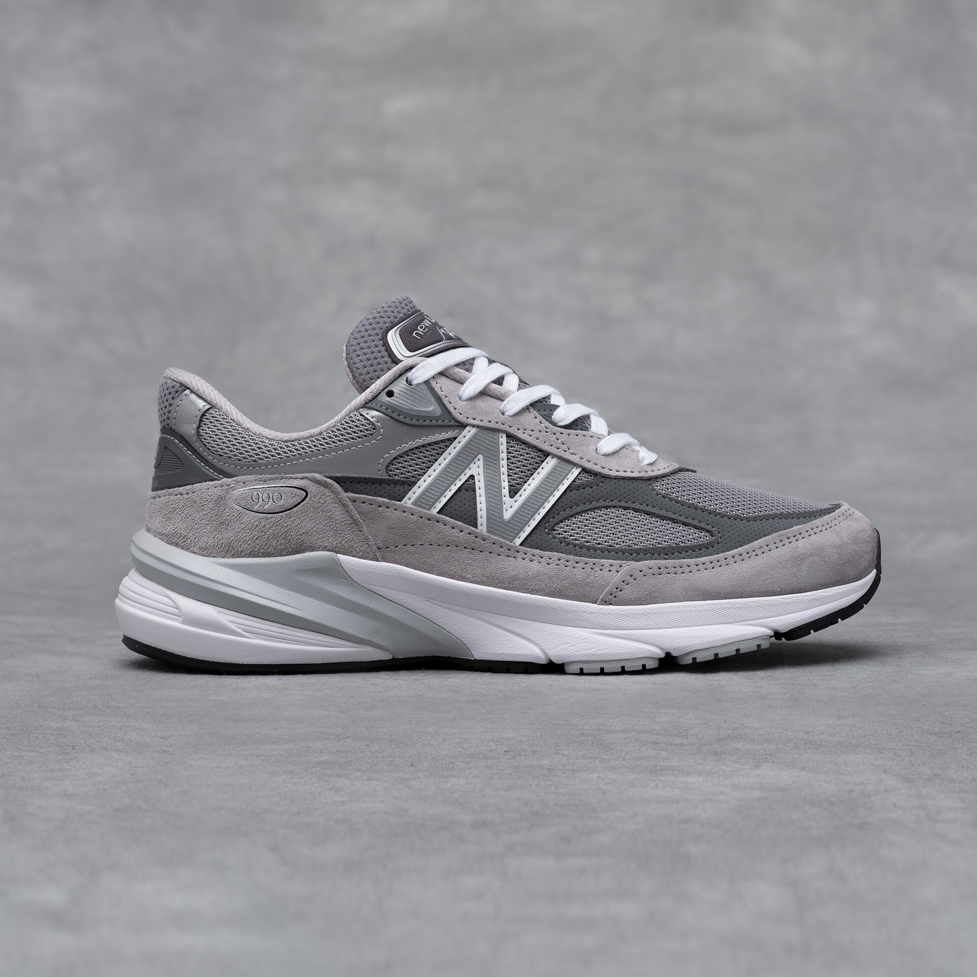 La collezione di scarpe Grey Day 2023 New Balance